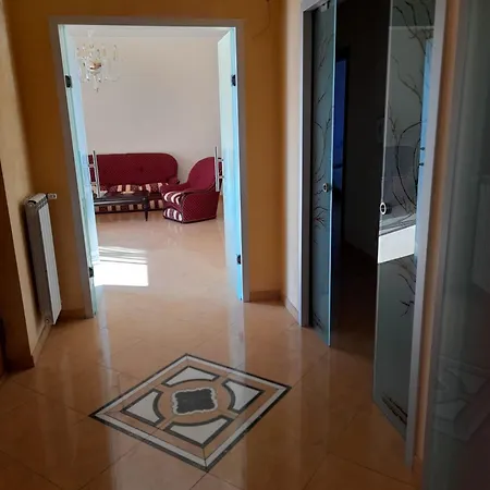 Elegante - 20 Minuti Da Napoli Centro Apartment *