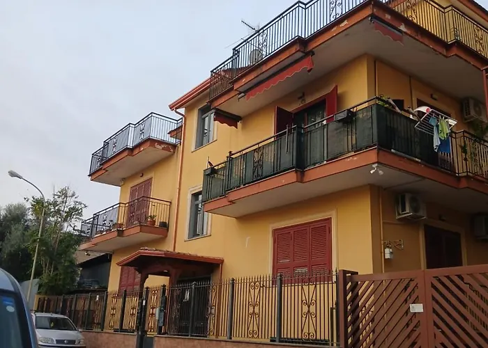 Elegante - 20 Minuti Da Napoli Centro Apartamento SantʼAntimo